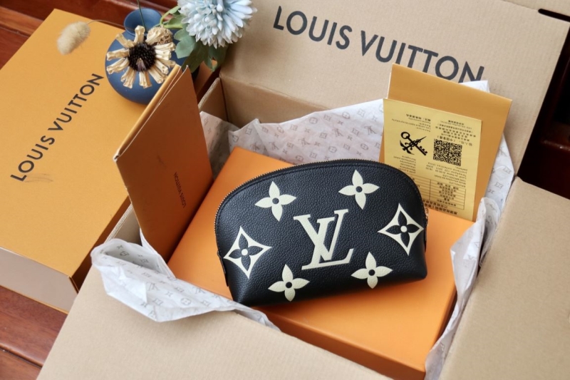 LV Clutch Bags